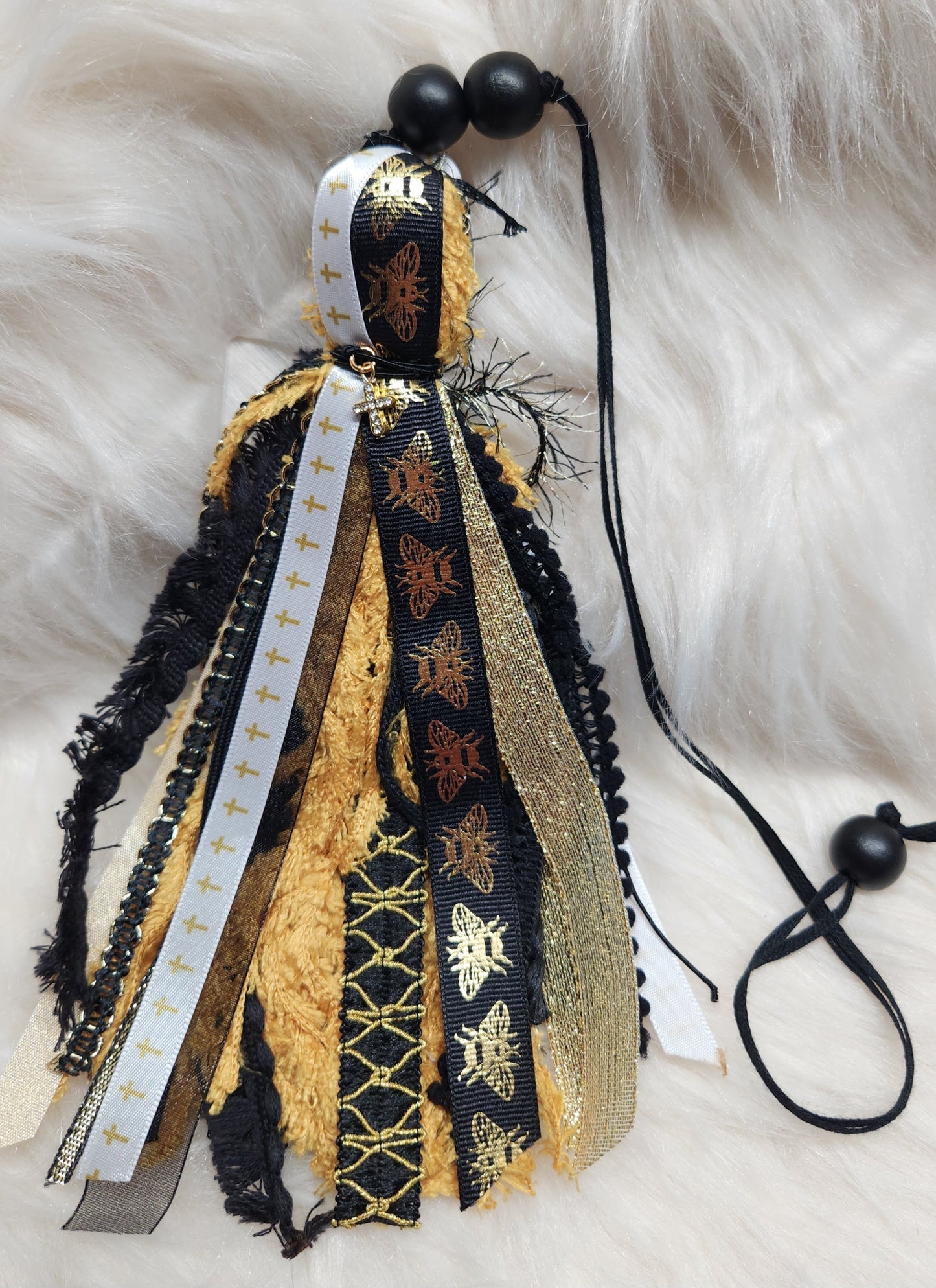 Bible/Bookmark Tassel Bee