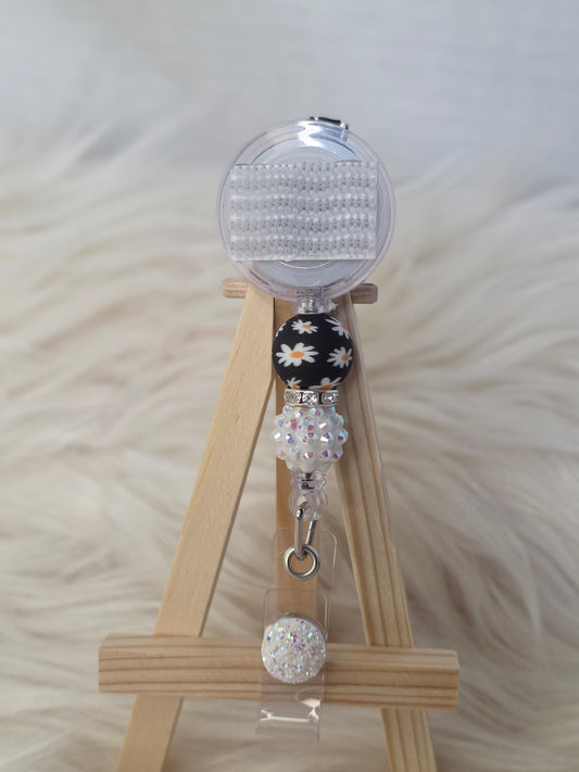 Black Daisy Interchangeable Beaded Badge Reel(Alligator Clip)