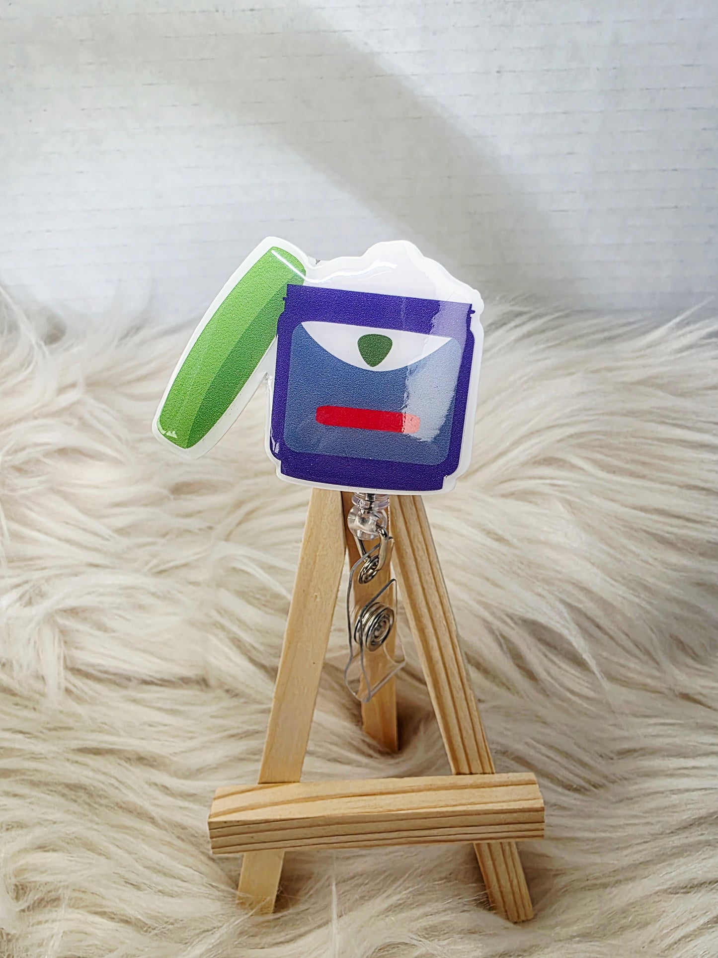 Vicks Badge Reel Face