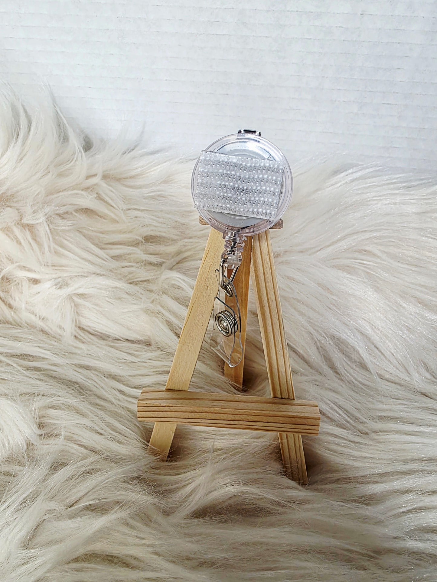 Very Basic Interchangeable Badge Reel with alligator clip or belt Clip.